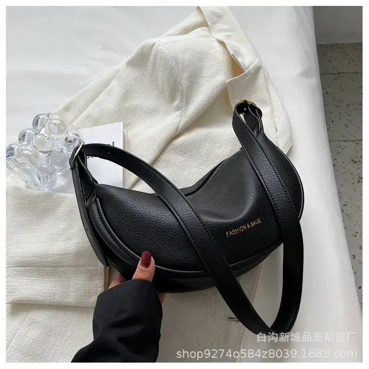 Black Leather Messenger Bag for Women 2023 - Image 5