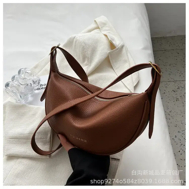 Black Leather Messenger Bag for Women 2023 - Image 7