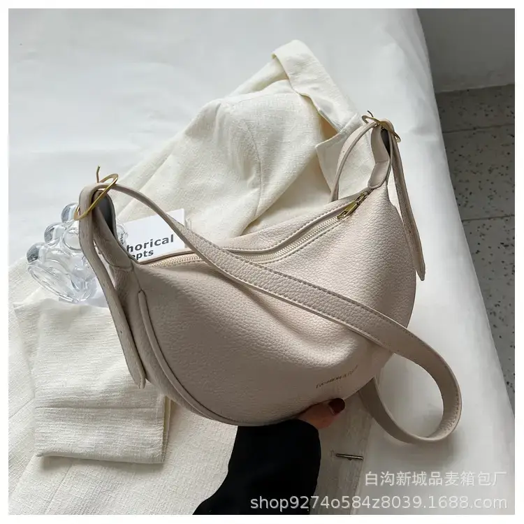 Black Leather Messenger Bag for Women 2023 - Image 8