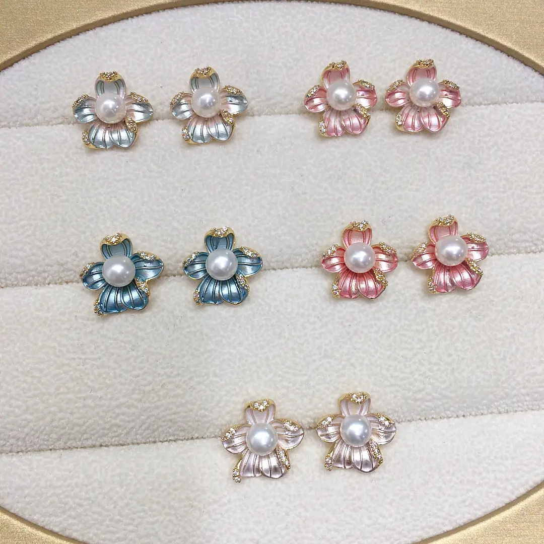 Zhuji Natural Pearl Earrings 18K Gold Floral Design - Image 9