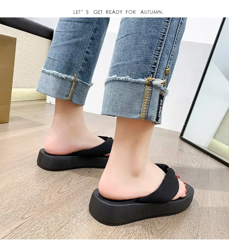 Women's Black Thick Platform Flip Flops Summer Casual — feature 11