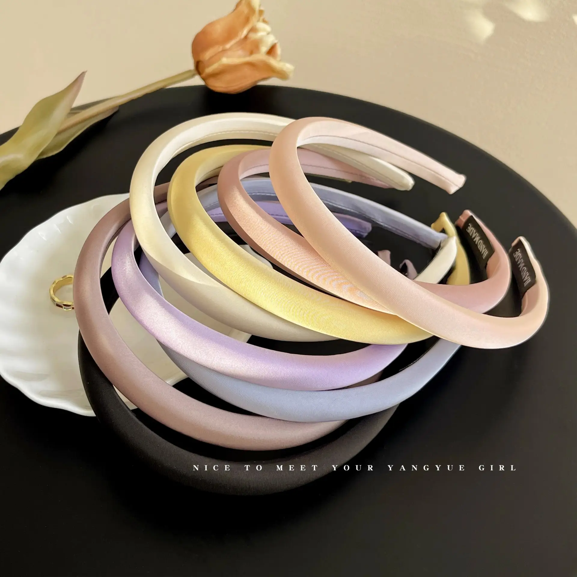 Women's Solid Color Glossy Hair Hoop Non-Slip Stamp