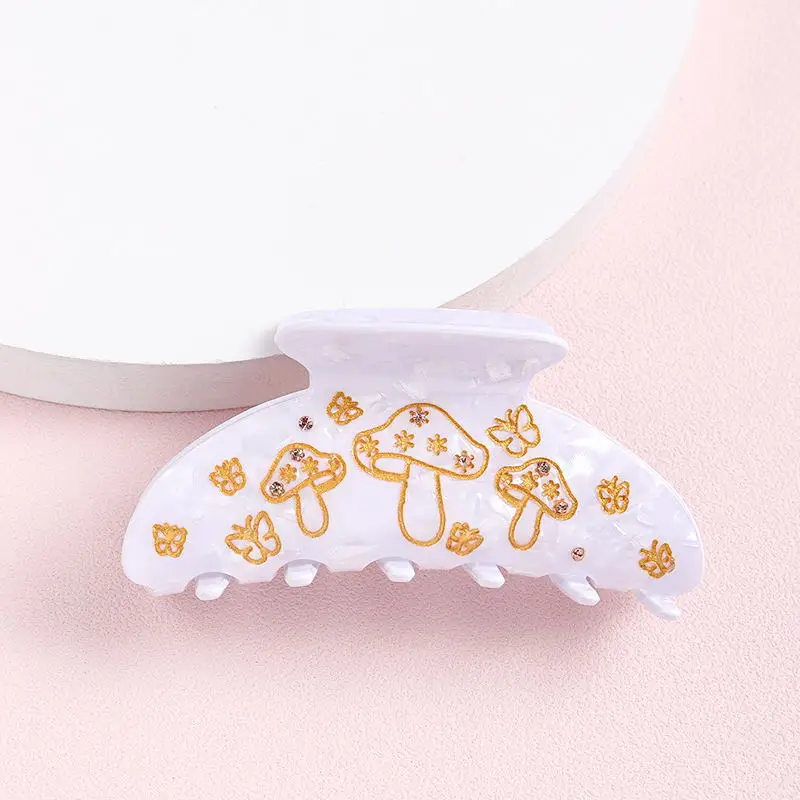 Pink Heart-Shaped Hair Clips for Girls - Image 3