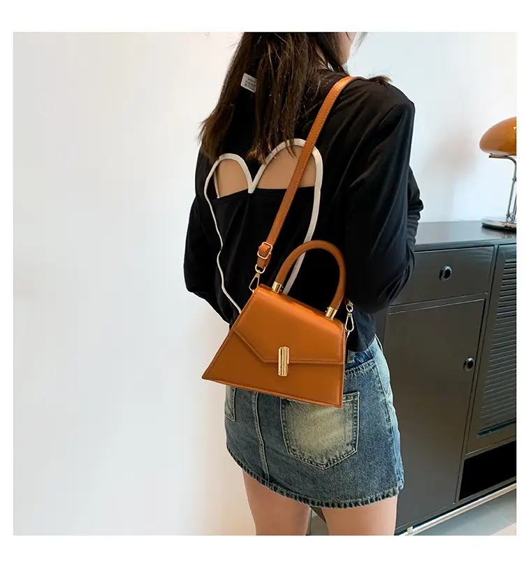 Retro Square Metal Lock Shoulder Bag 2022 Women — feature 12
