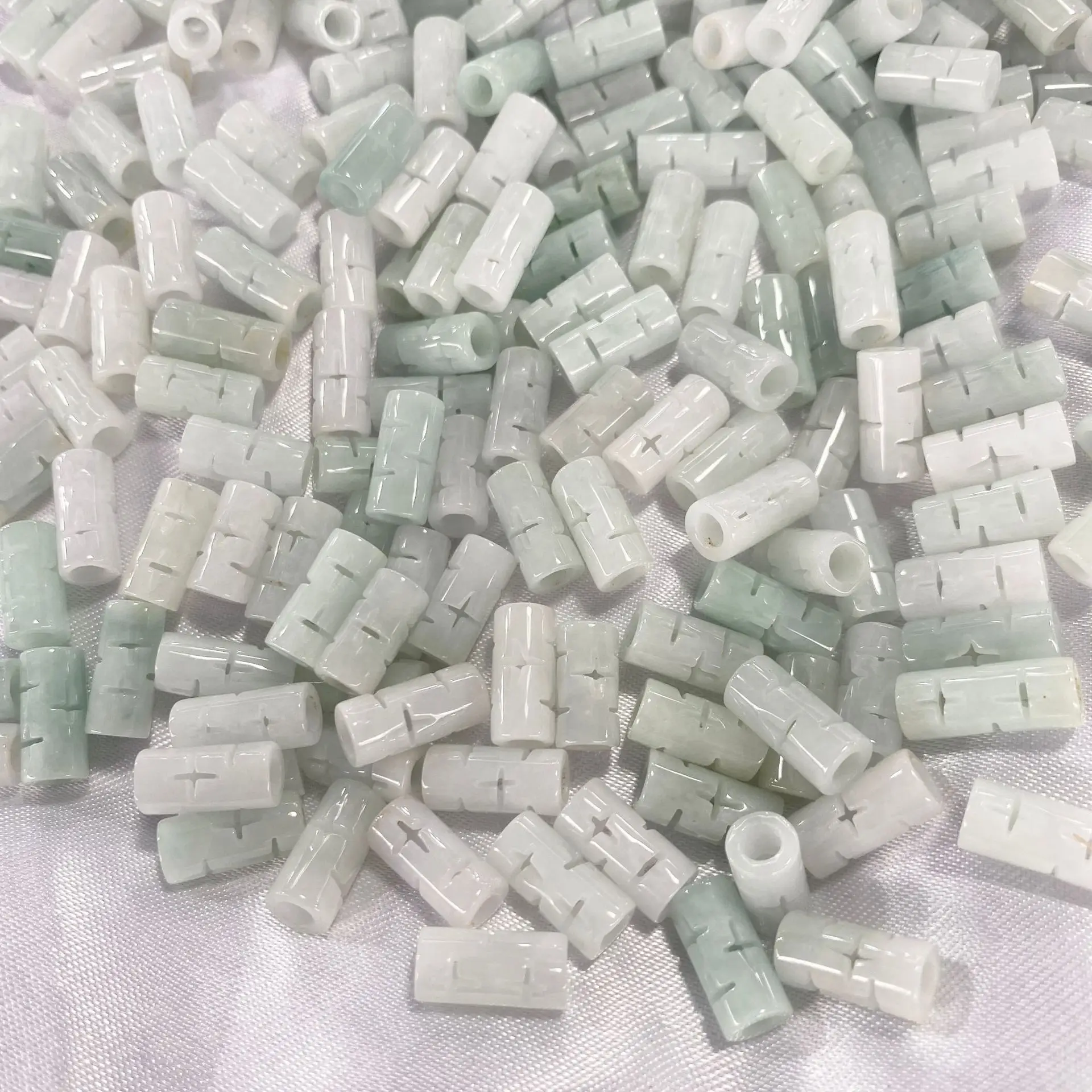 Green Cross Carved Jade Pipe Beads Wholesale — feature 3