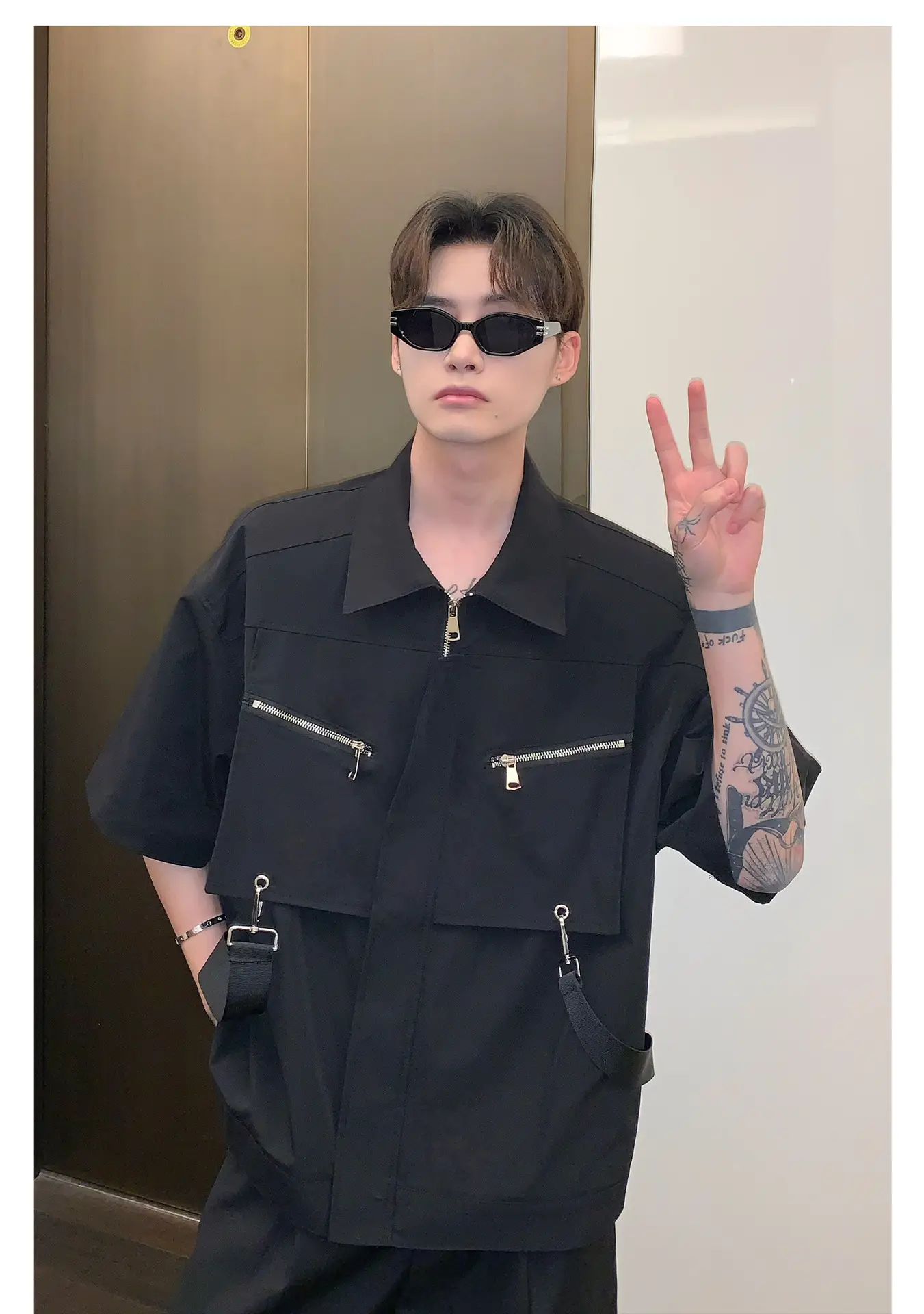Men's Black Metal Zipper Short Sleeve Shirt — feature 18