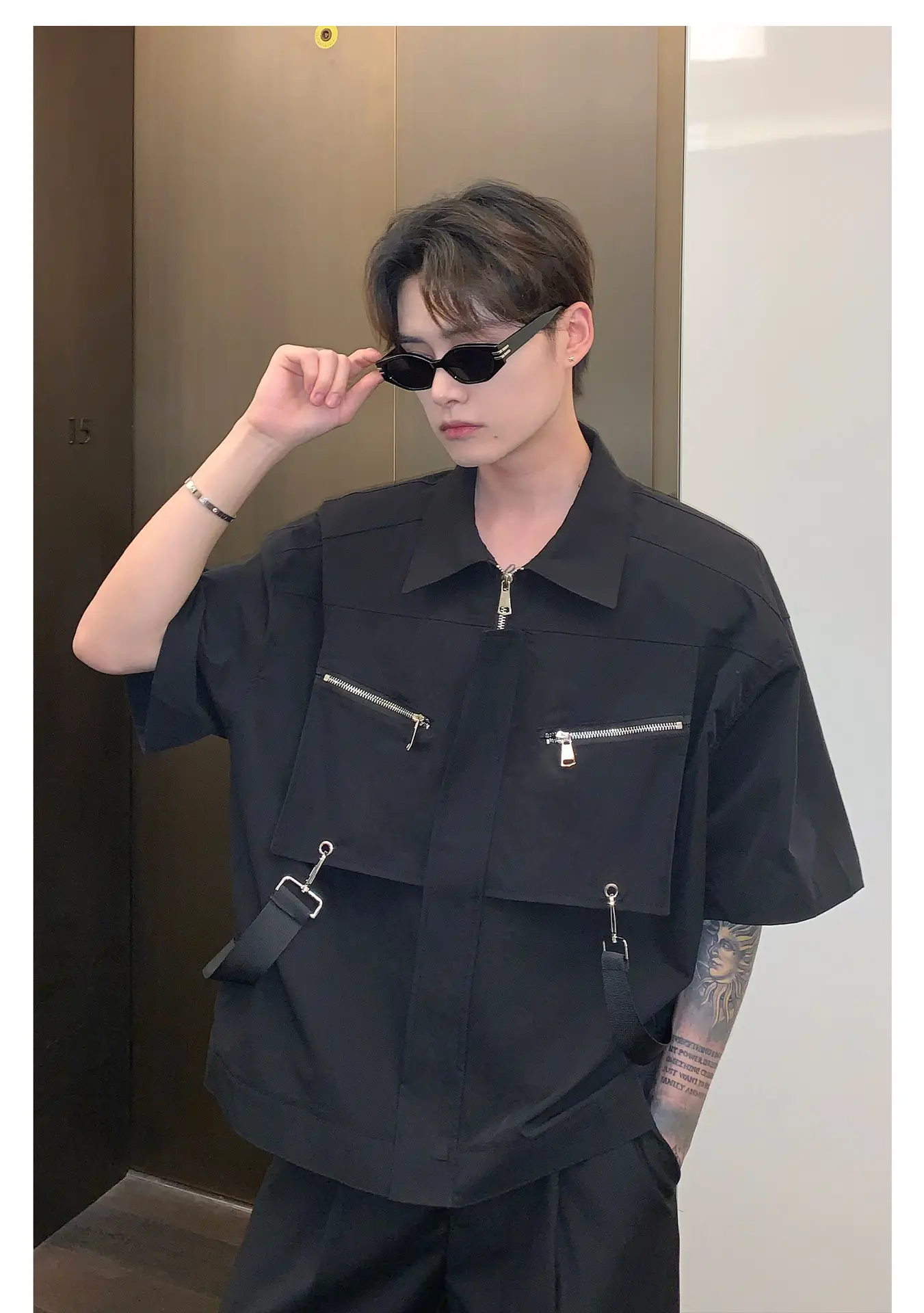 Men's Black Metal Zipper Short Sleeve Shirt — feature 20