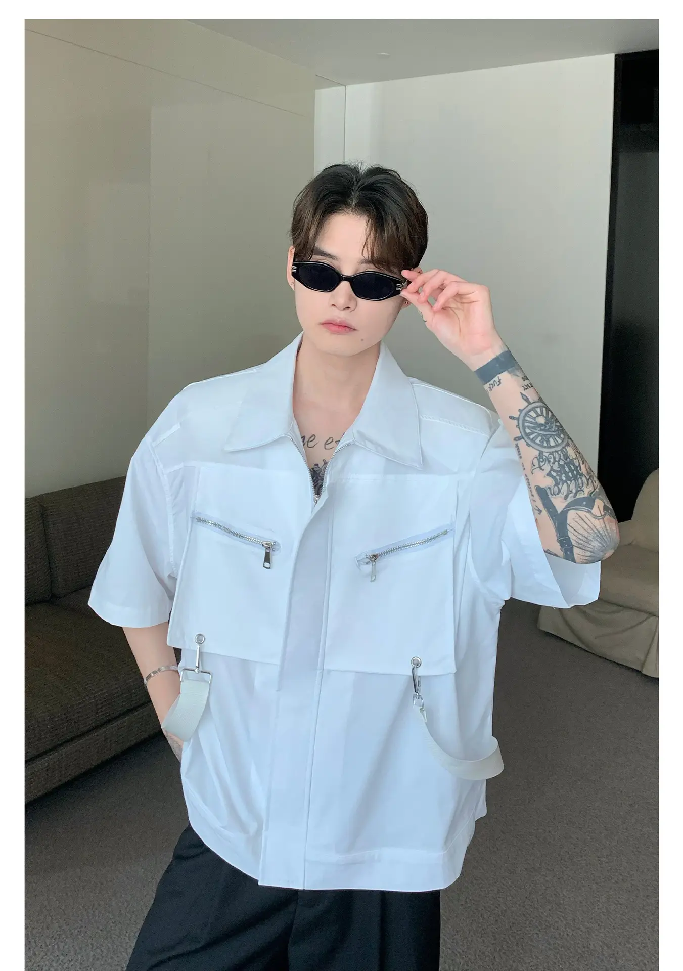 Men's Black Metal Zipper Short Sleeve Shirt — feature 4