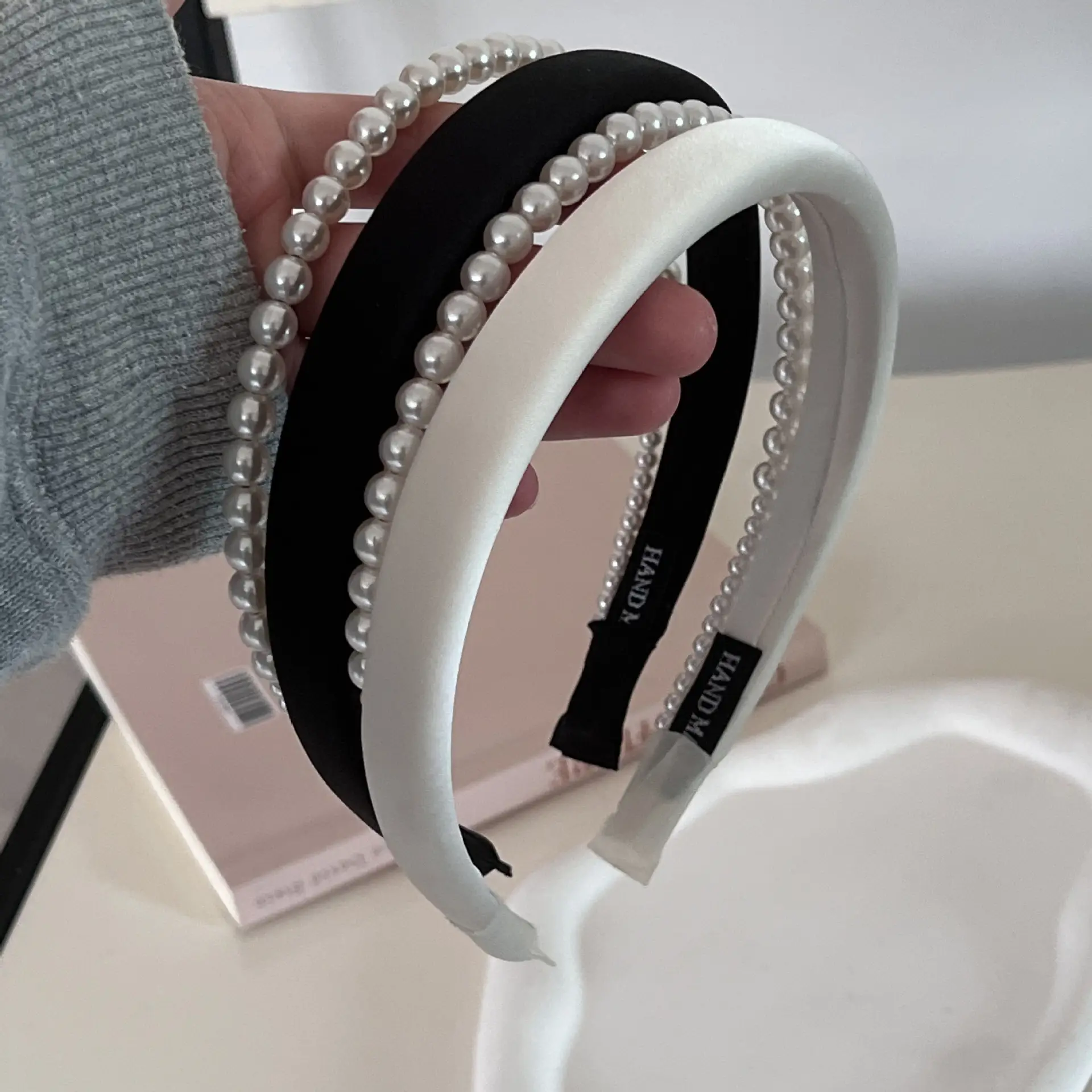 Narrow Pearl Hair Hoop Light Luxury Satin Elegant — feature 16