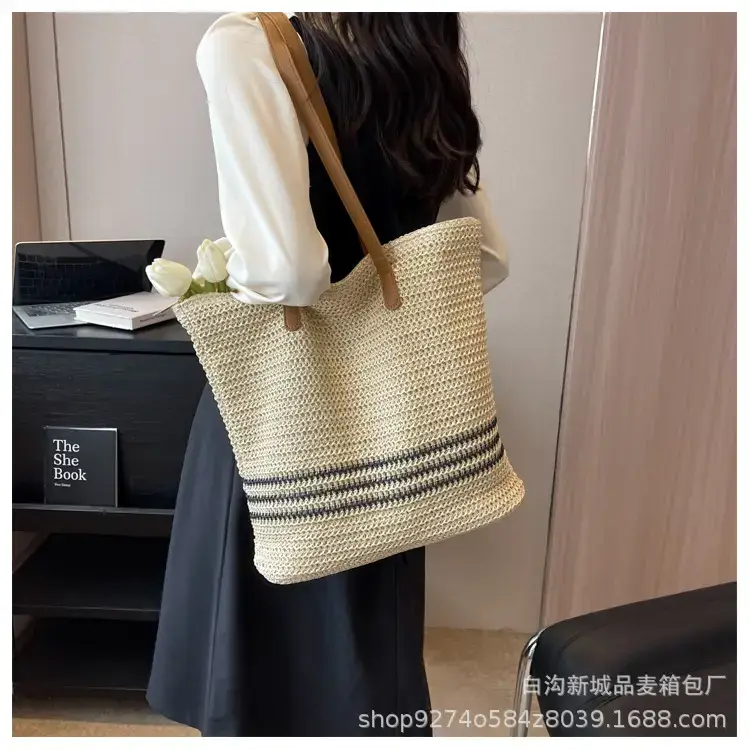 Straw Woven Large Capacity Women's Tote Bag — feature 15