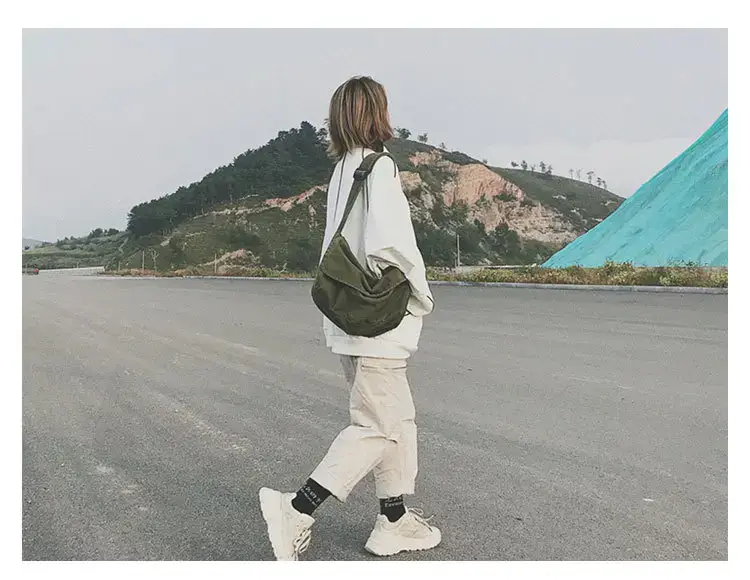 Brown Canvas Messenger Bag 2023 Summer Large Capacity — feature 4
