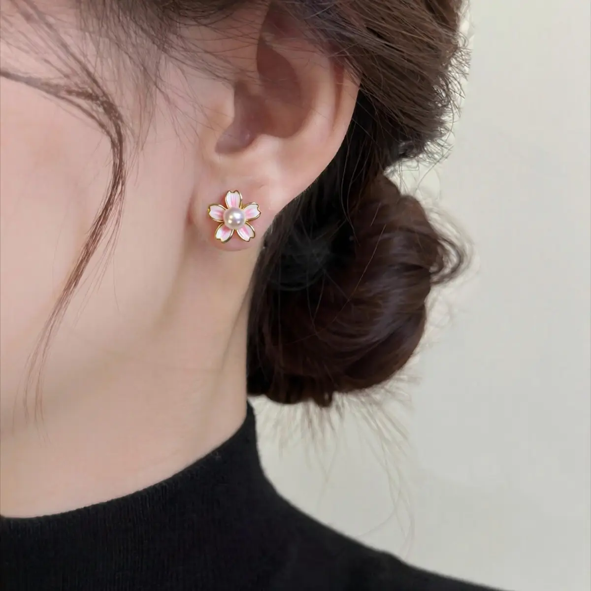 Sakura Pearl Earrings Women 18K Gold 1 Pcs - Image 5