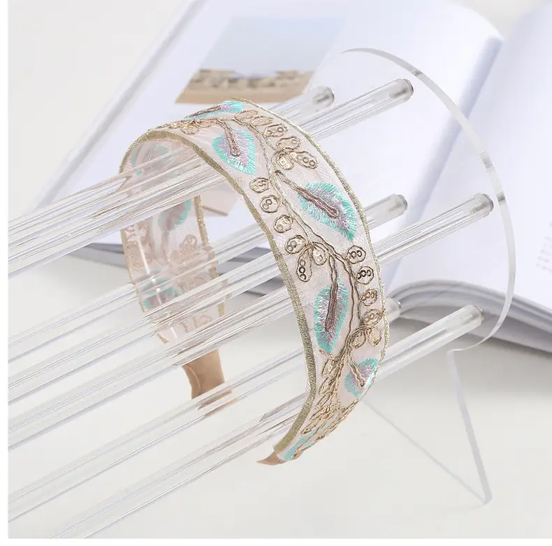 Luxury Floral Bangle with Inner Teeth & Silk Embroidery — feature 8