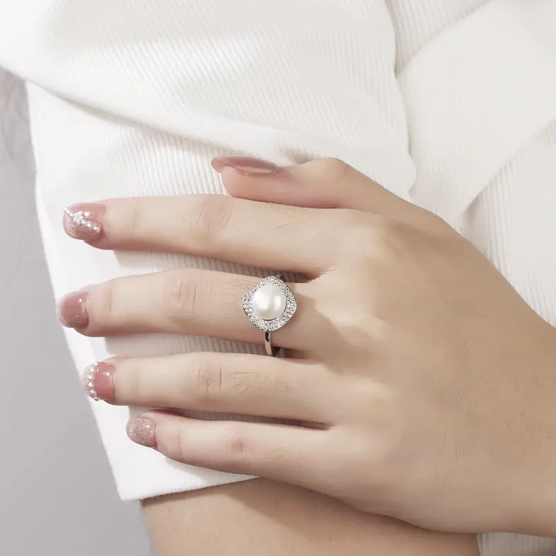 Korean Fashion Pearl Ring with Square Diamond - Image 3