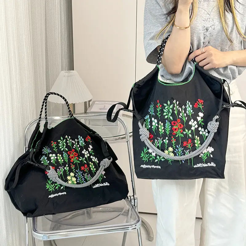 Women's Embroidered Floral Handheld Bag White - Image 4