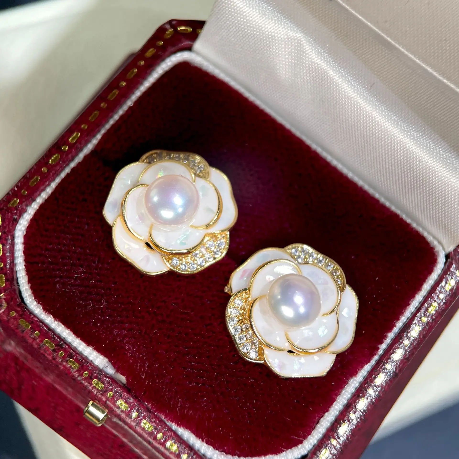 925 Sterling Pearl Earrings Women Elegant Light Luxury — feature 3