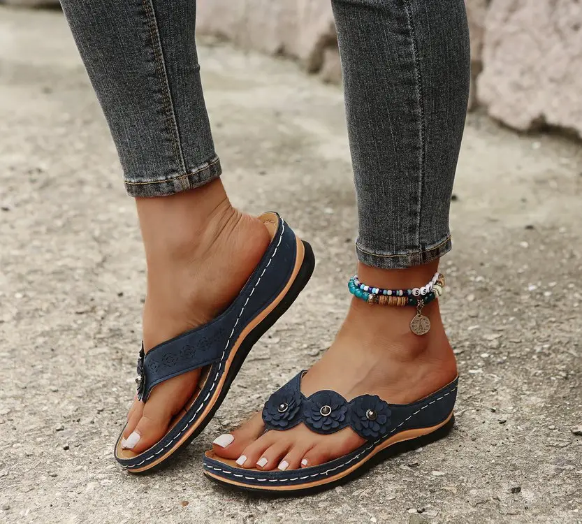 Women's 3-Flower Sandals with Thick Sole — feature 9