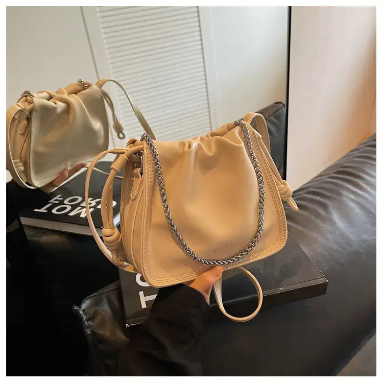 Women's Black Pleated Shoulder Bag with Chain Strap — feature 20