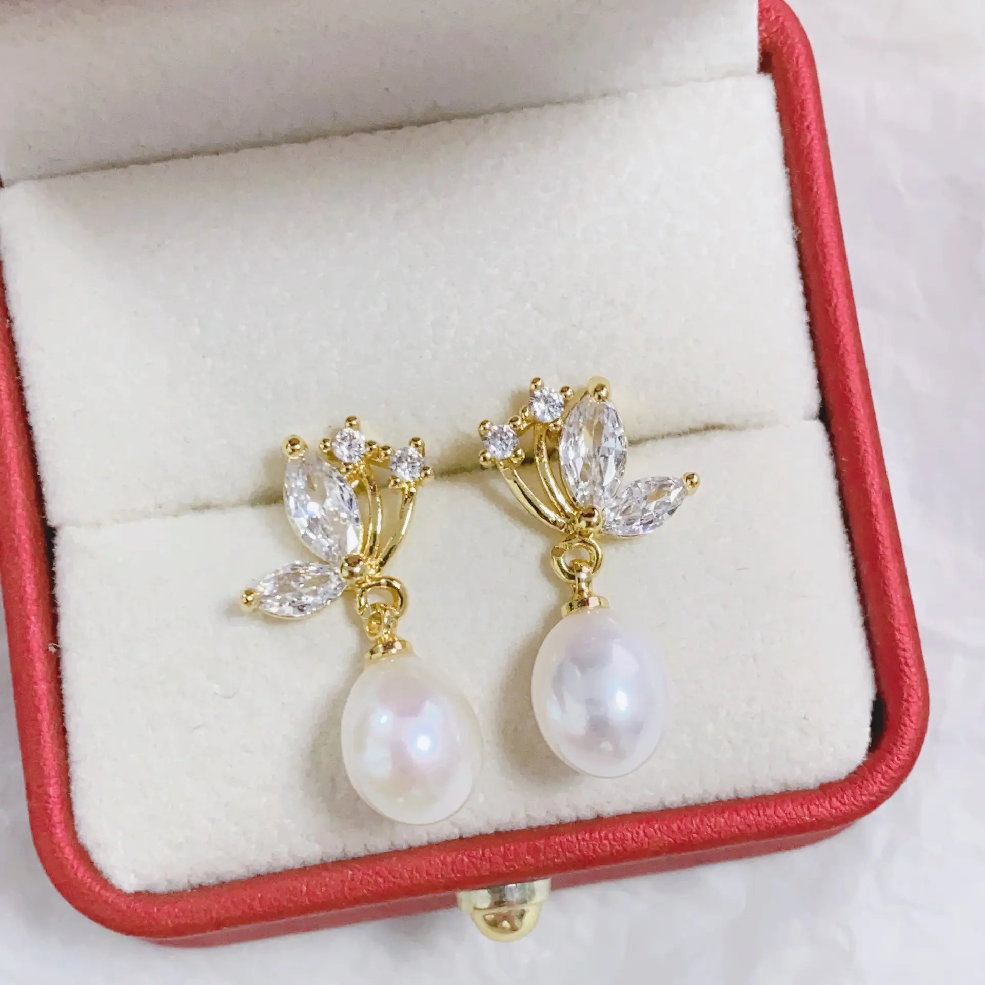 S925 Gold Plated Pearl Bow Earrings for Women — feature 15