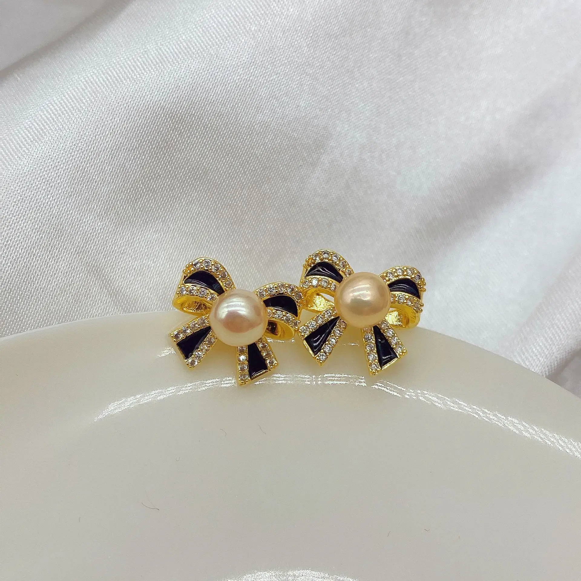 S925 Gold Plated Pearl Bow Earrings for Women