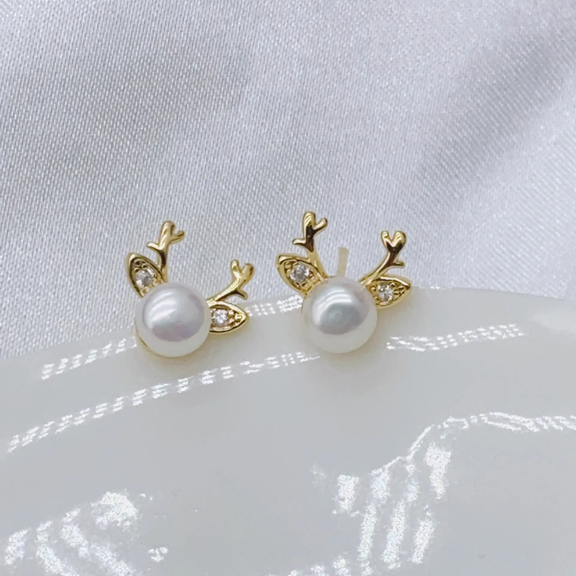 S925 Gold Plated Pearl Bow Earrings for Women