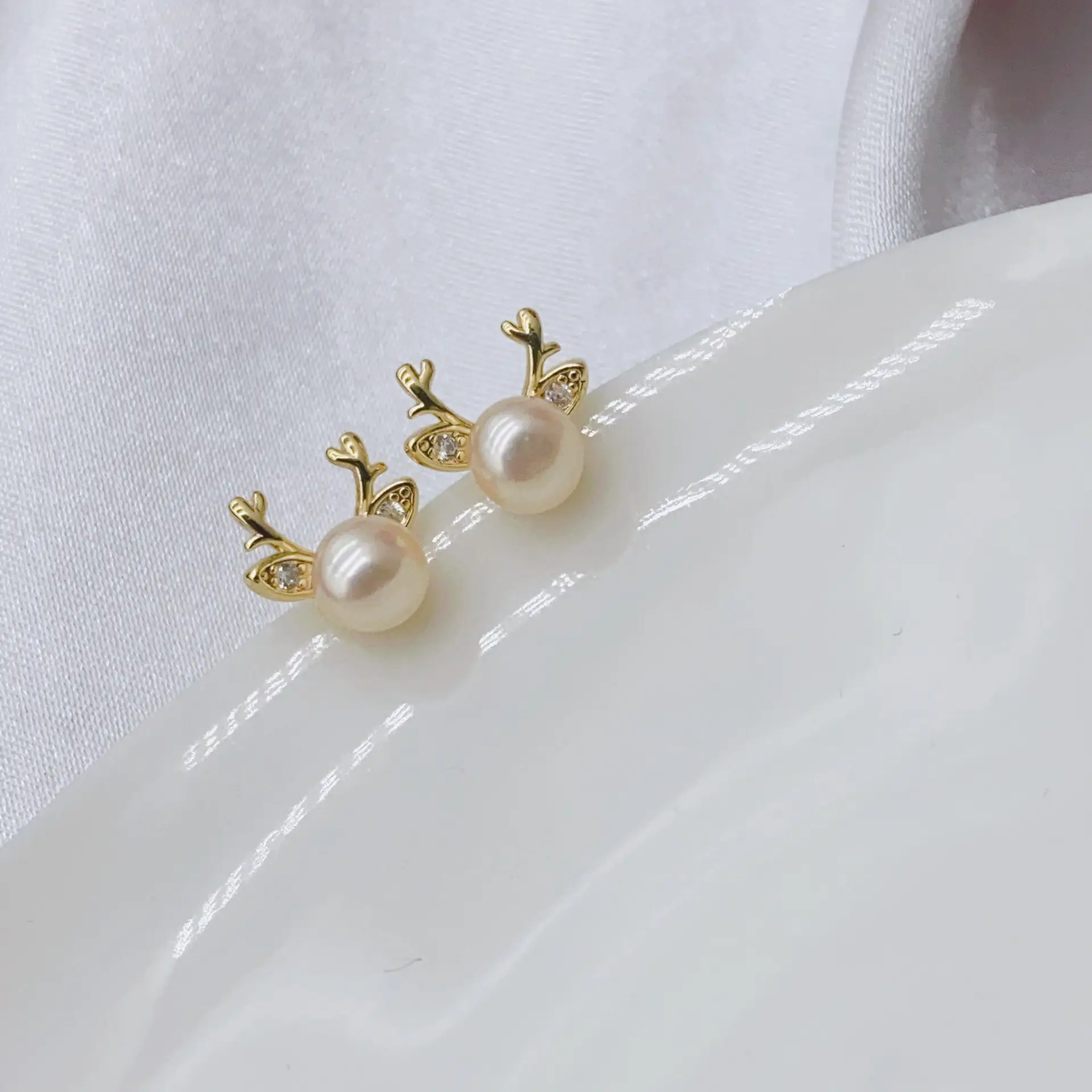 S925 Gold Plated Pearl Bow Earrings for Women