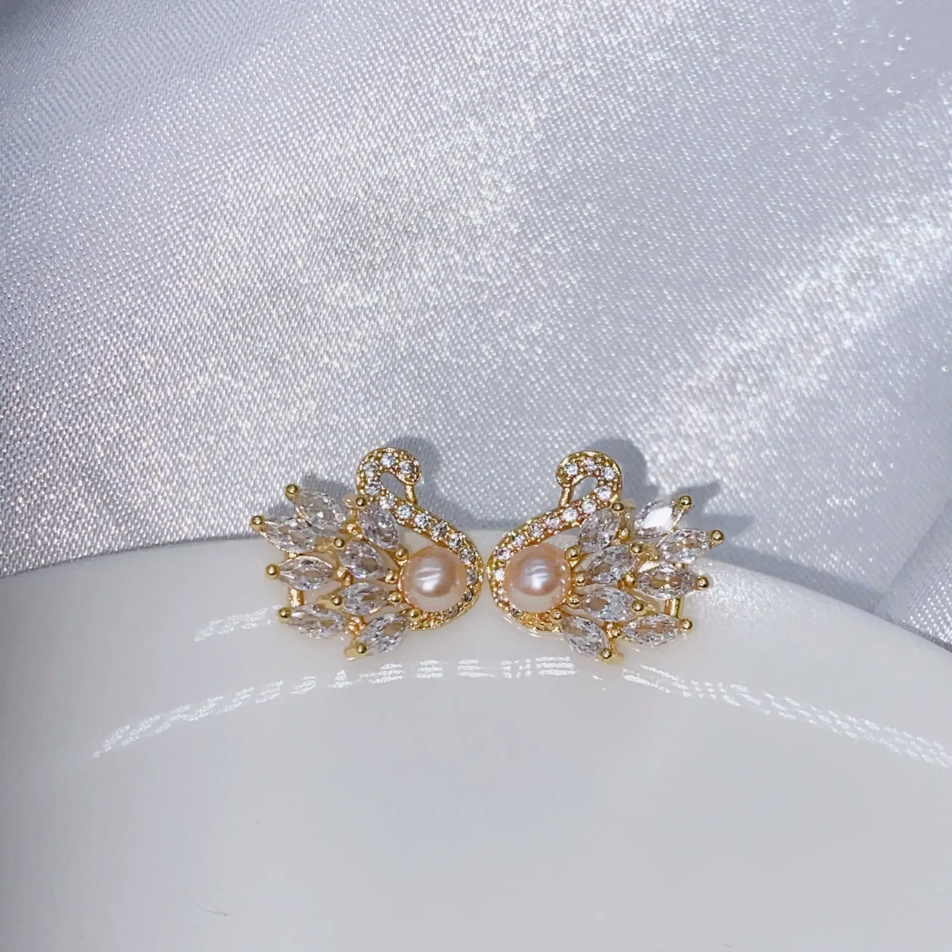 S925 Gold Plated Pearl Bow Earrings for Women