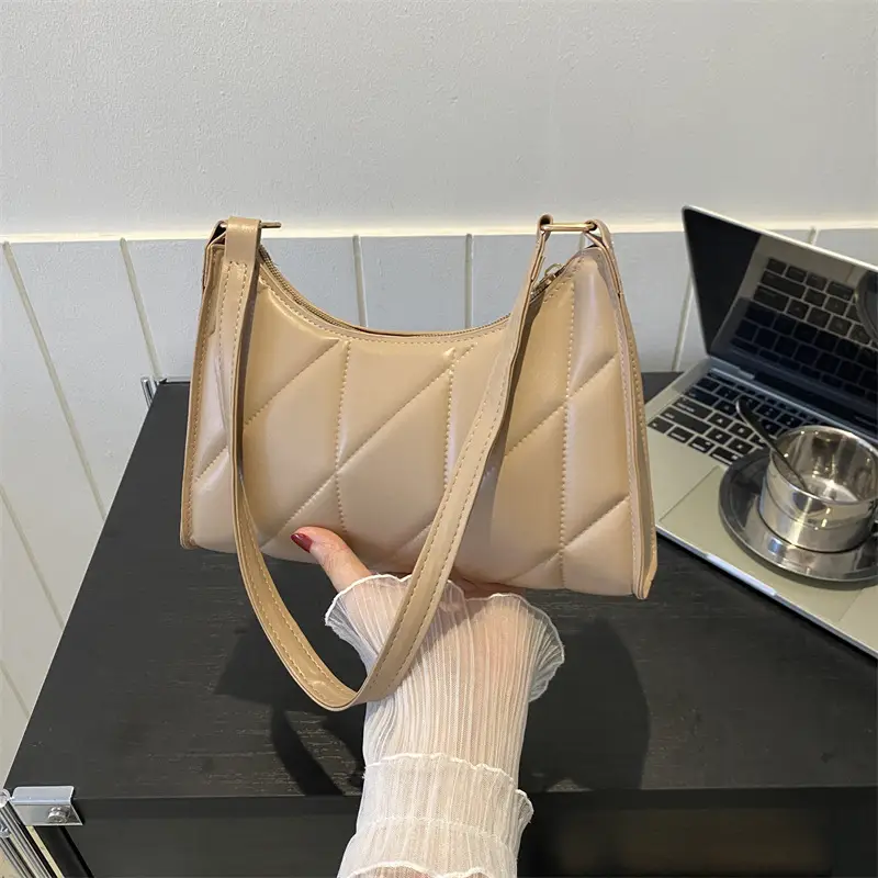 Black Rhombic Embroidery Shoulder Bag for Women