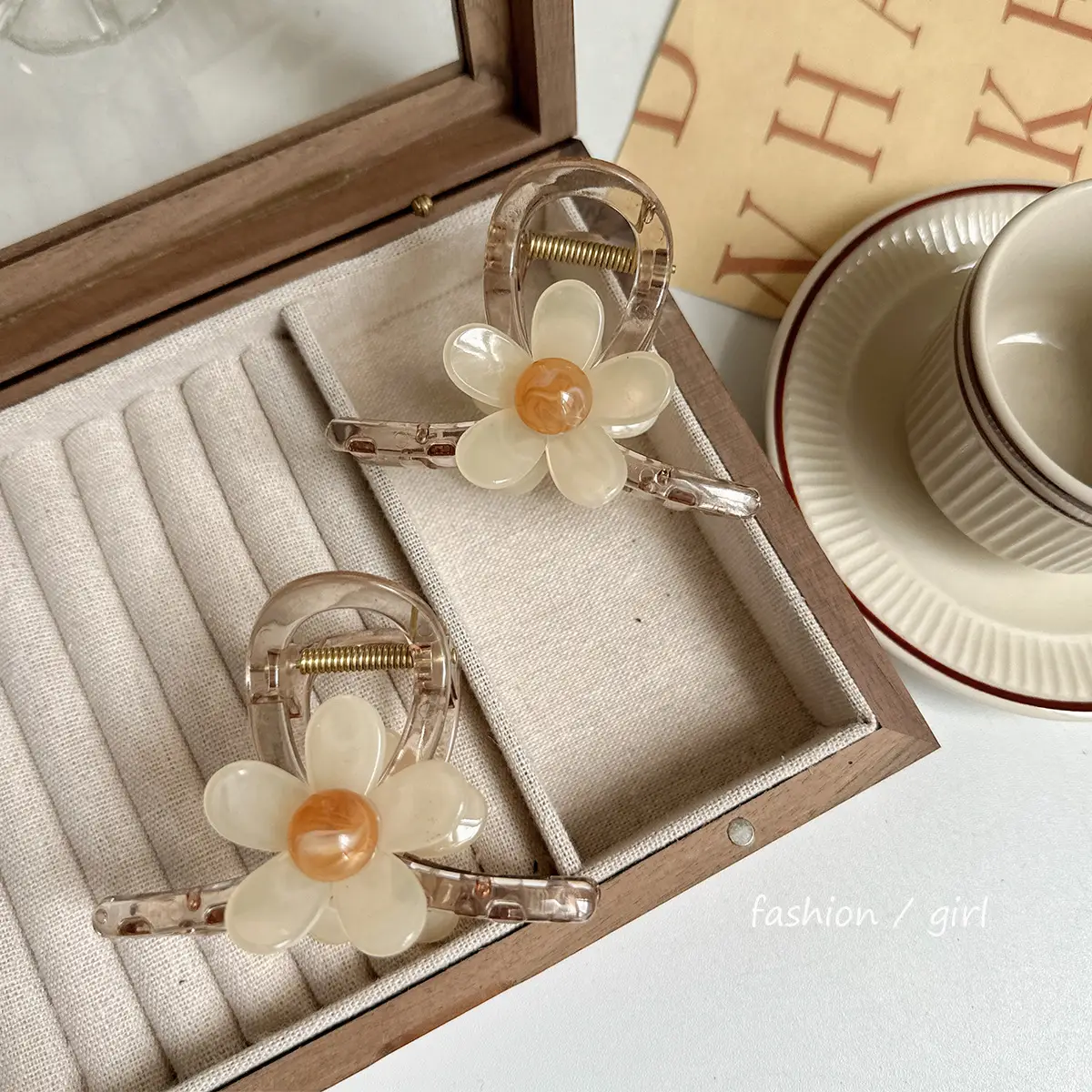 Elegant Flower Hairpin for Women Summer Updo Clip — feature 12