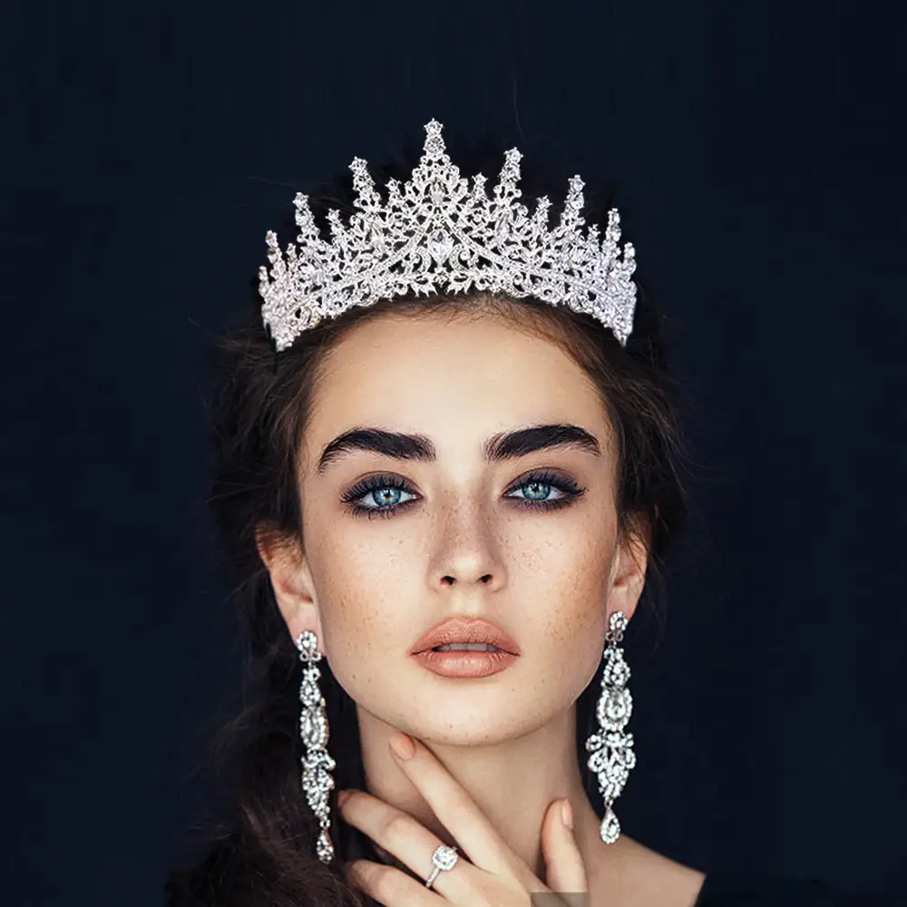 Elegant Crystal Bridal Crown Hairband for Women — feature 5