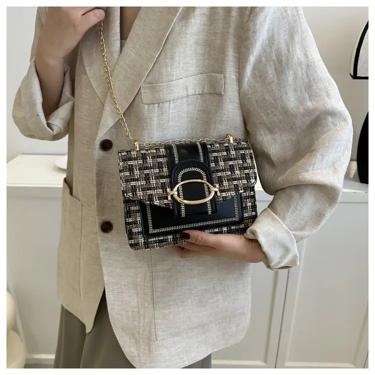 Korean Style Leather Shoulder Bag 2023 Summer — feature 13