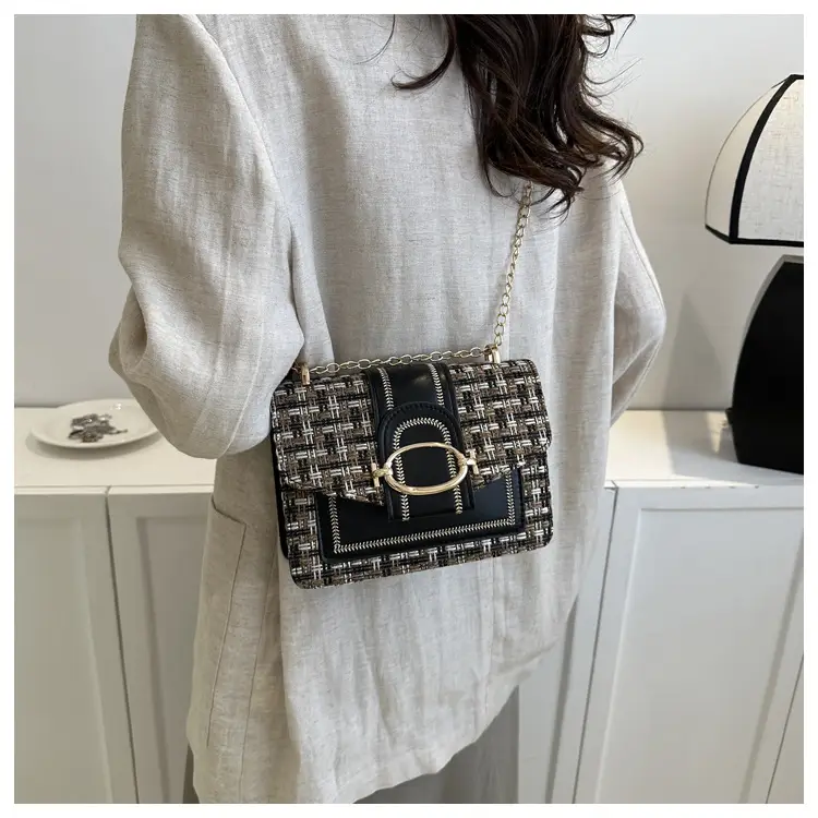 Korean Style Leather Shoulder Bag 2023 Summer — feature 14