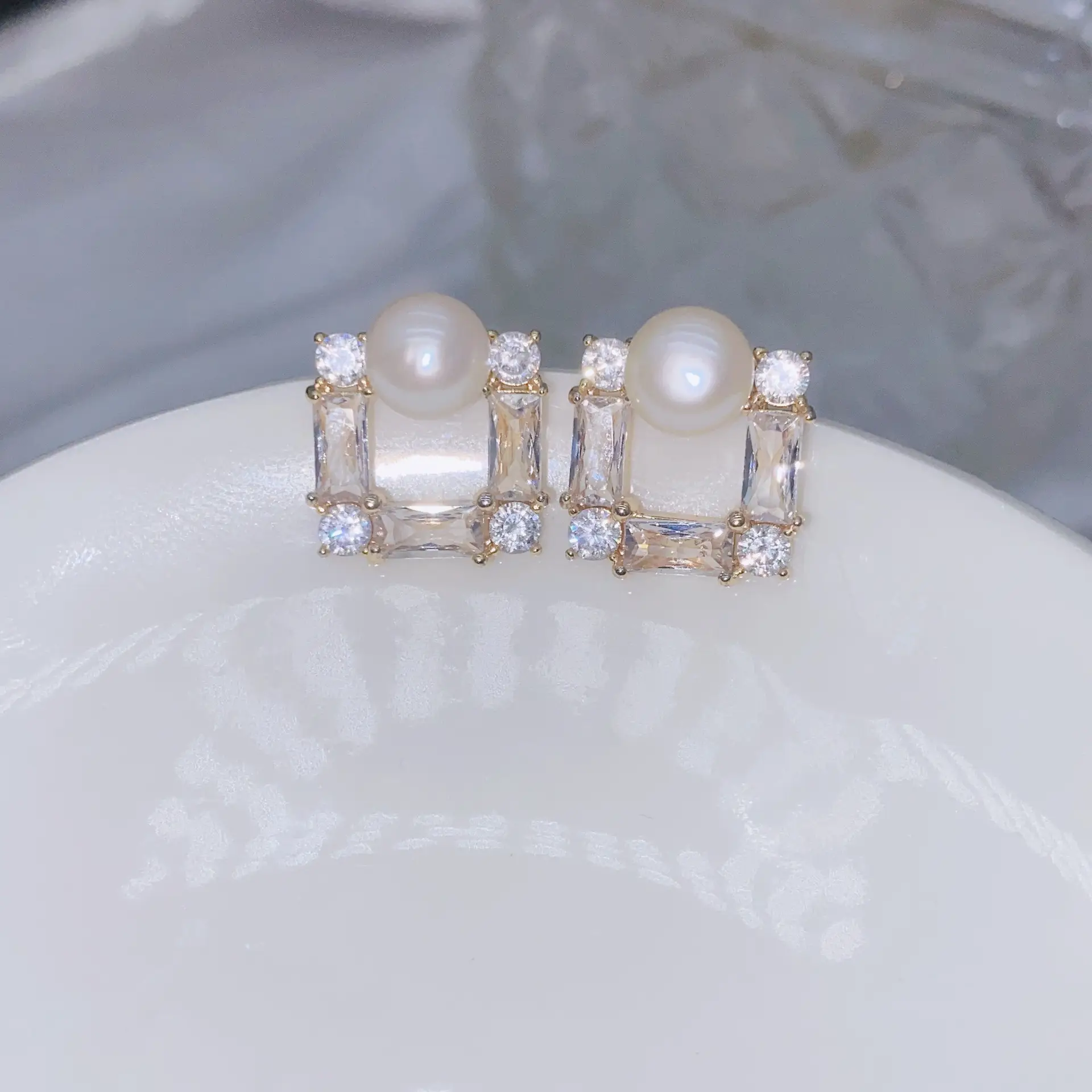 Natural Gray Pearl Earrings with Zircon & Multi Beads — feature 6