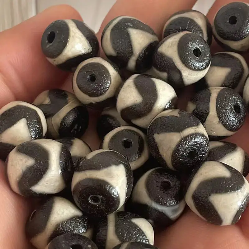 Natural Agate Tiger Tooth Beads Black White 14x16mm - Image 2