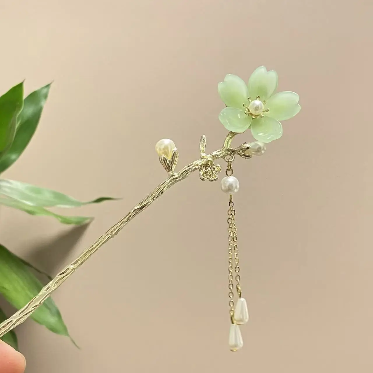 Antique Star Hanfu Hairpin with Pearl Drop — feature 17