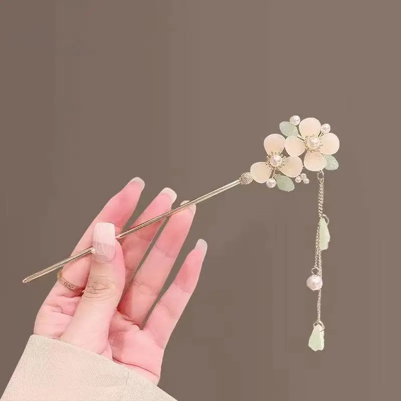 Hairpin 4448