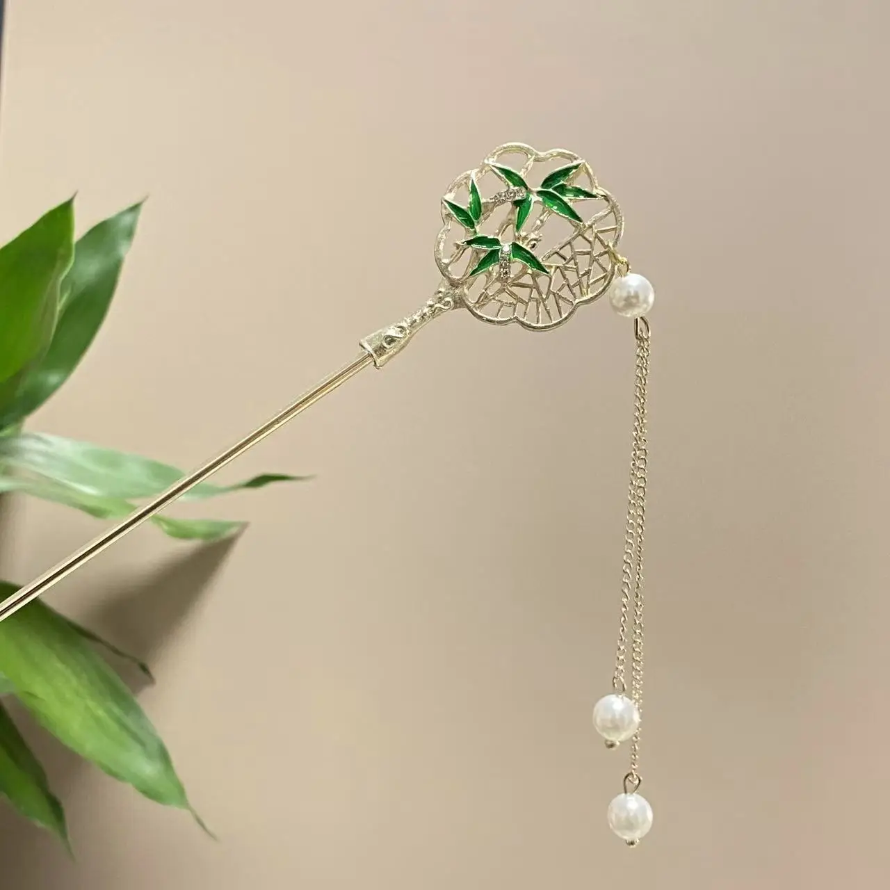Antique Star Hanfu Hairpin with Pearl Drop — feature 20