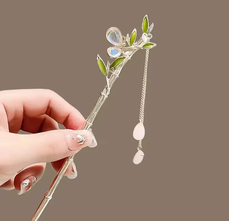 Hairpin 4775