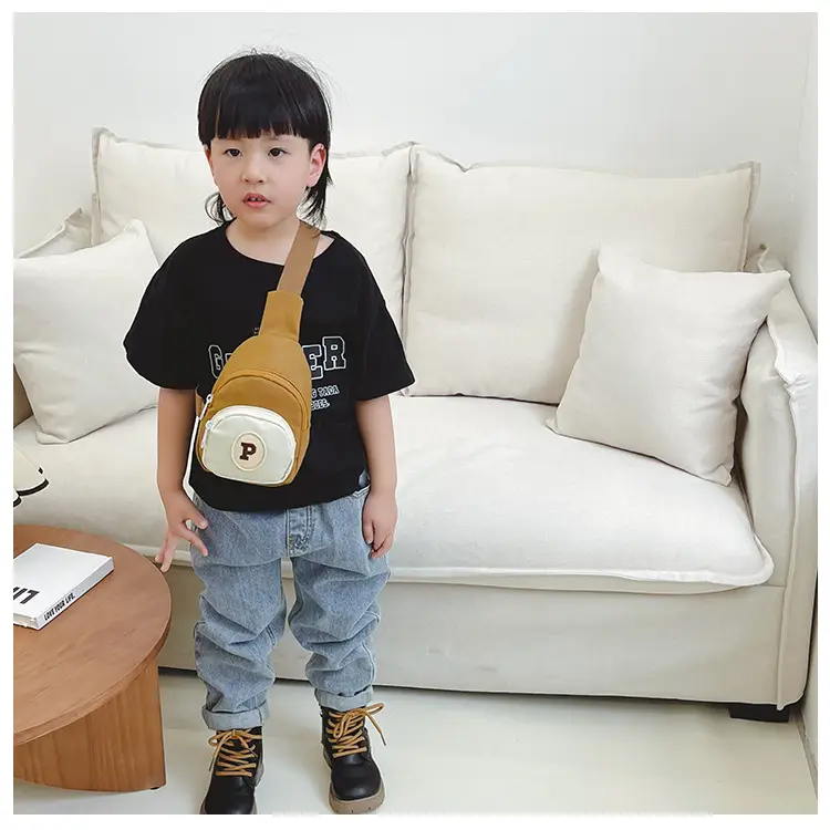 Kids Coin Purse Black White Letters Crossbody Bag — feature 21