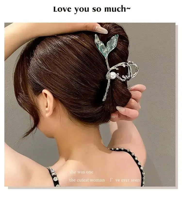 Pearl Shark Hair Clip Large 13cm Women's Headwear — feature 4
