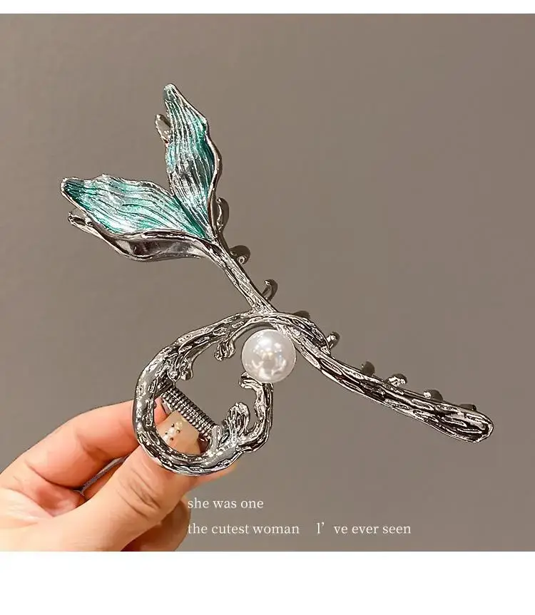 Pearl Shark Hair Clip Large 13cm Women's Headwear — feature 9