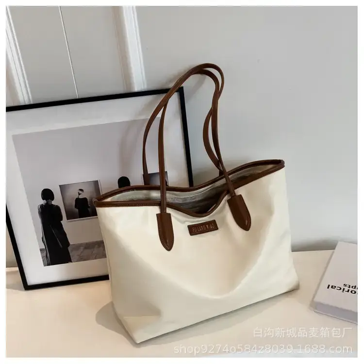 Silver Crossbody Tote Bag Women 2023 Summer Fashion - Image 3