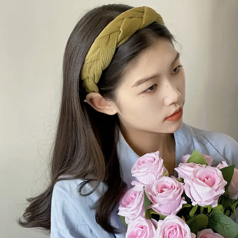 White Deer Twist Hair Band with Cranial Top Design - Image 4