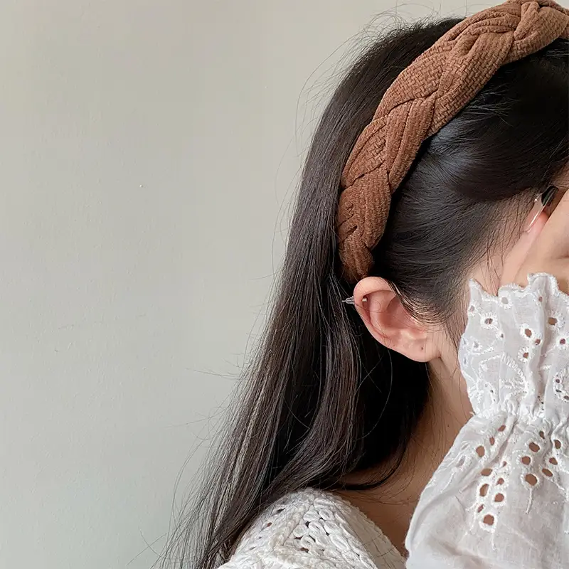 White Deer Twist Hair Band with Cranial Top Design - Image 6