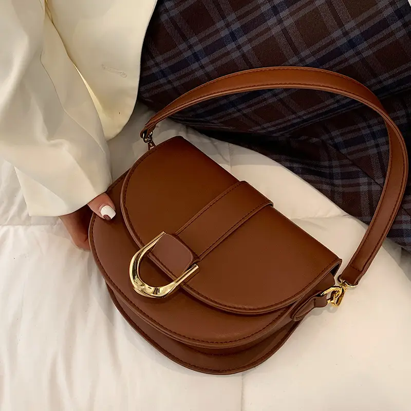 White High-End Western Messenger Bag for Women 2023 - Image 5