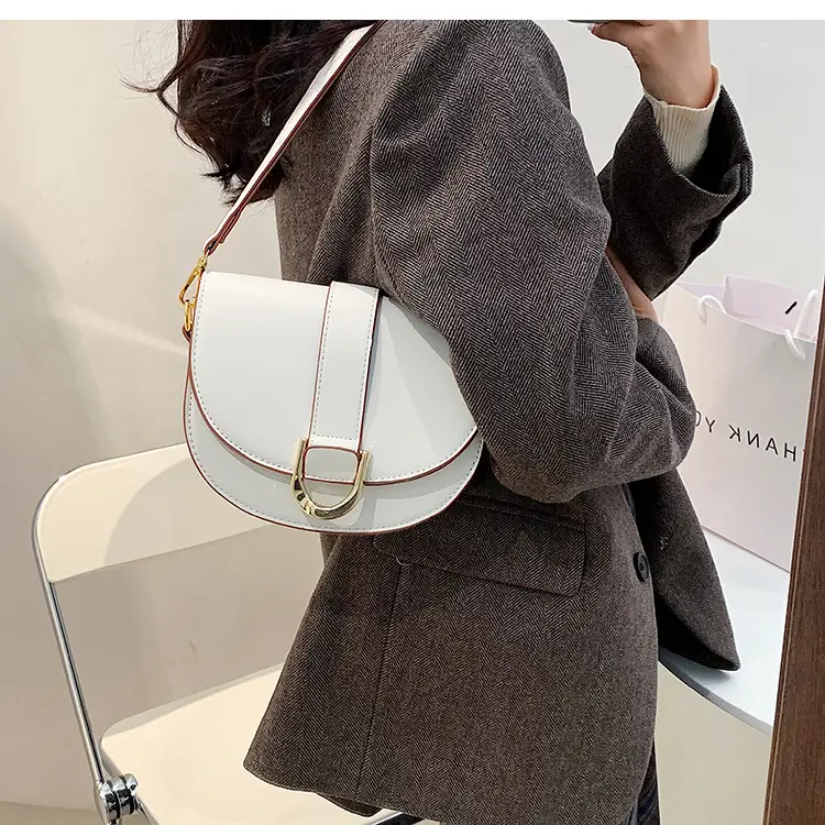 White High-End Western Messenger Bag for Women 2023 — feature 16
