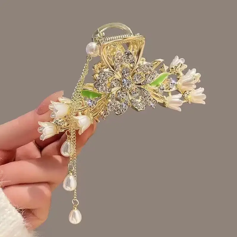 Pink Pearl Hair Clip with Gold Tassels