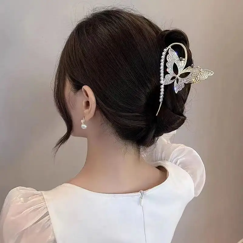 Pink Pearl Hair Clip with Gold Tassels — feature 9