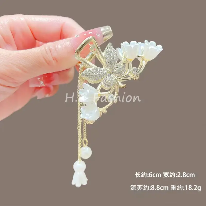 Pink Pearl Hair Clip with Gold Tassels
