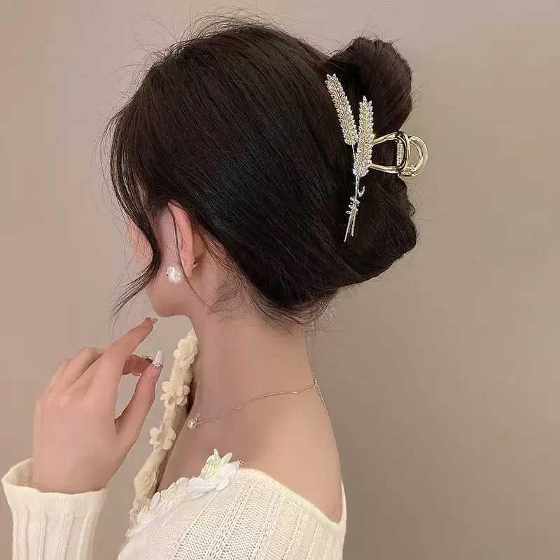 Pink Pearl Hair Clip with Gold Tassels